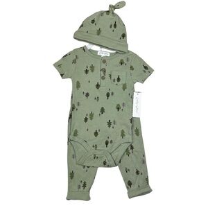 Emily and Oliver 3-Piece Set Bodysuit Pants Hat Wood Tree Forrest Green Size 12M